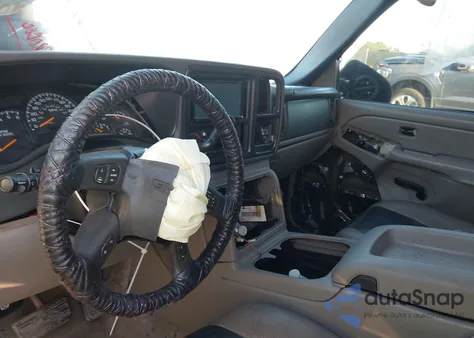 2005 GMC Yukon Sle z USA, uszkodzony, nr VIN 1GKEC13T35J137674